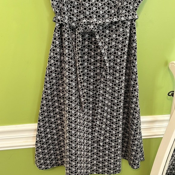 EUC Loft Faux Wrap Dress with Embroidery - Picture 4 of 6